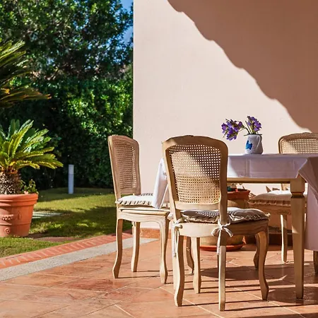 Villa Luisa *