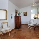 Villa Luisa *