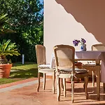 Villa Luisa *