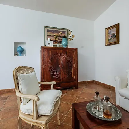 Luisa Villa Costa Rei